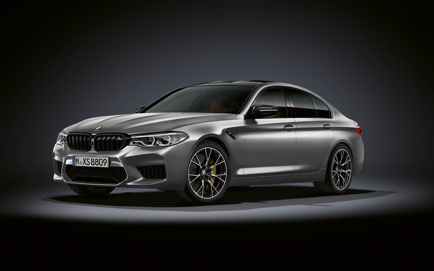 BMW M5 Competition 2019 SUV Drive